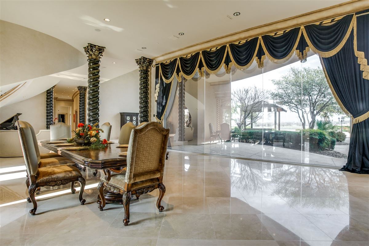 CHATEAU MONTCLAIR ONE OF THE LARGEST HOMES IN TEXAS Texas Luxury