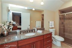 Luxury real estate ブラフ湖の例外的な家