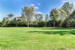 Mansions 素晴らしい大きな裏庭を含む素晴らしい牧場