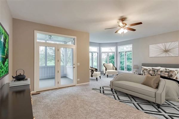 全部是用砖块租来的，占地四英亩 luxury homes