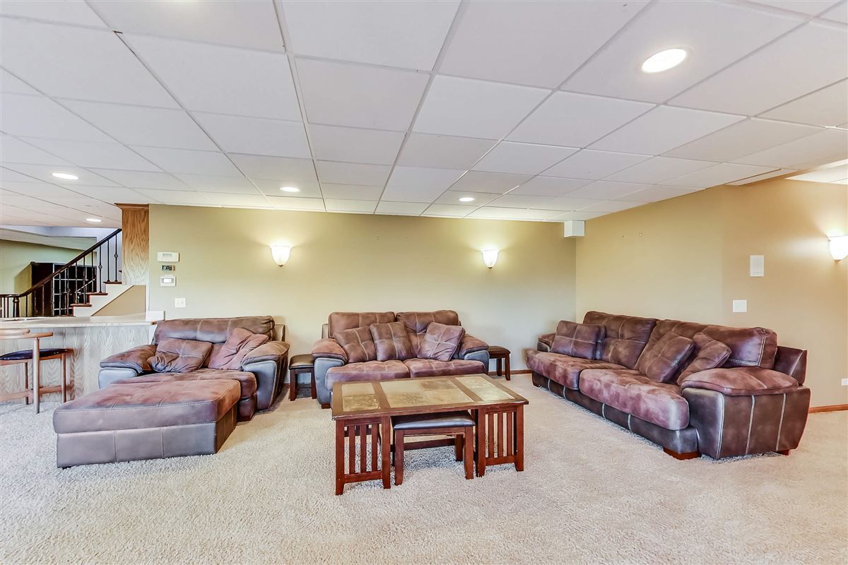 4エーカーのレンガの家 luxury properties