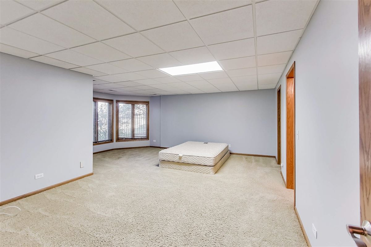 Mansions 4エーカーのレンガの家