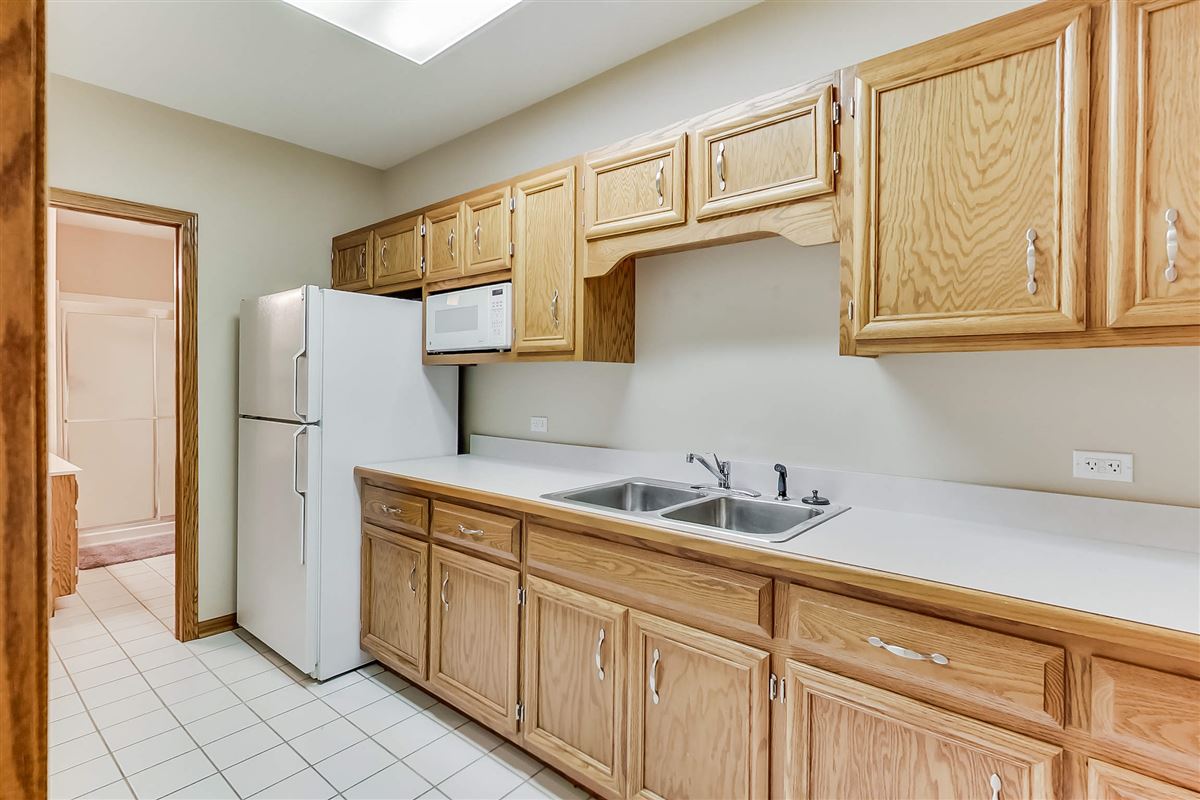 Luxury properties 4エーカーのレンガの家