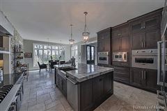 本当に素晴らしい家賃の慣習家 luxury homes