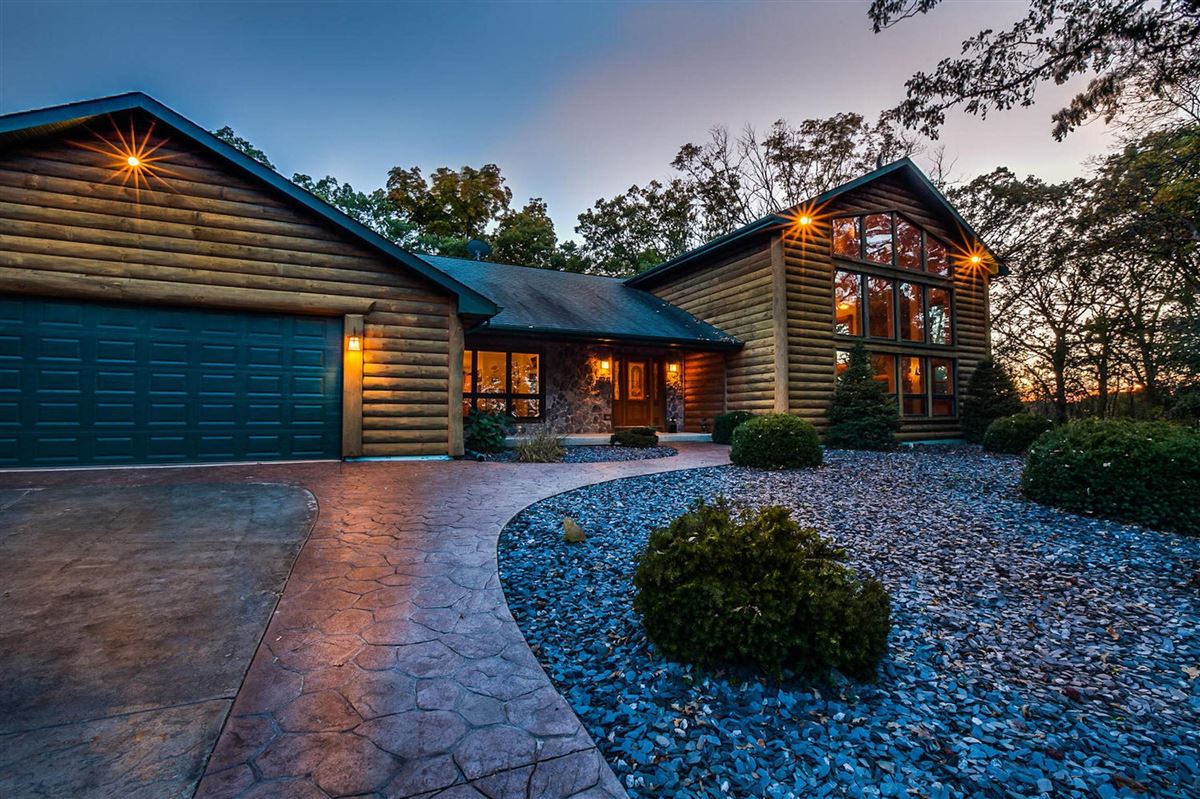 Custom Log Cabin Home Wisconsin Luxury Homes Mansions For Sale