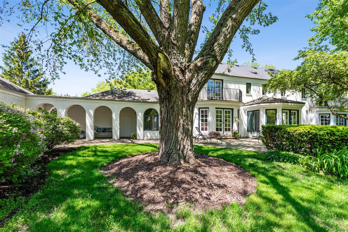 SPRAWLING FRENCH COUNTRY HOME Illinois Luxury Homes Mansions For