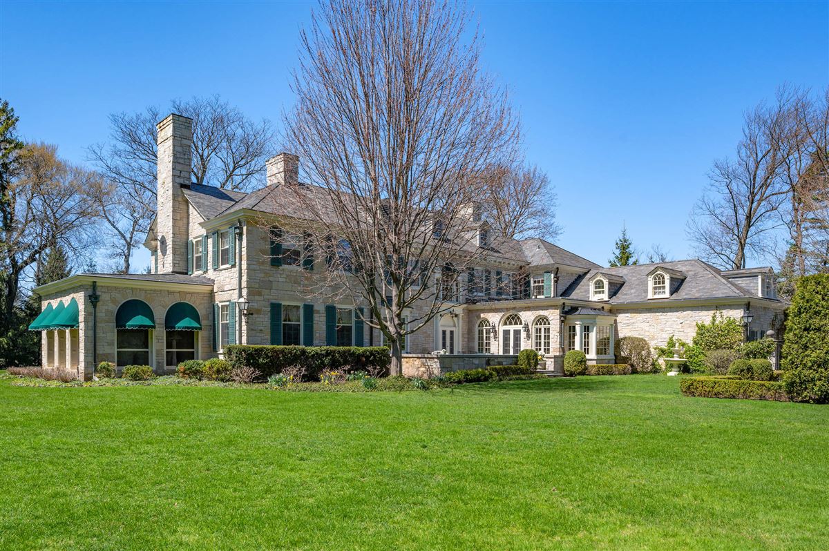 MAJESTIC ESTATE Illinois Luxury Homes Mansions For Sale