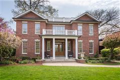 一品住宅を全面改装 luxury properties