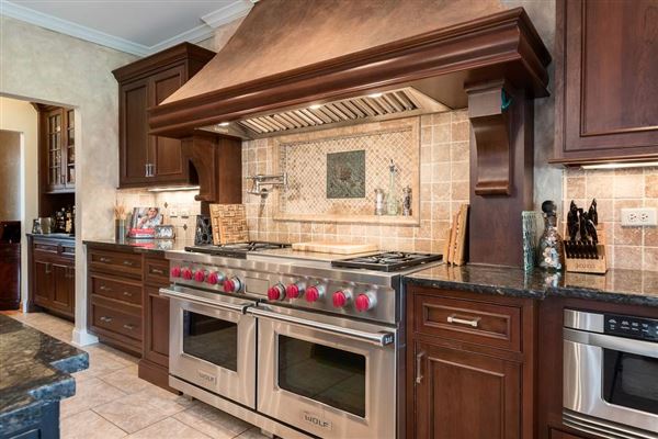 一品住宅を全面改装 luxury homes