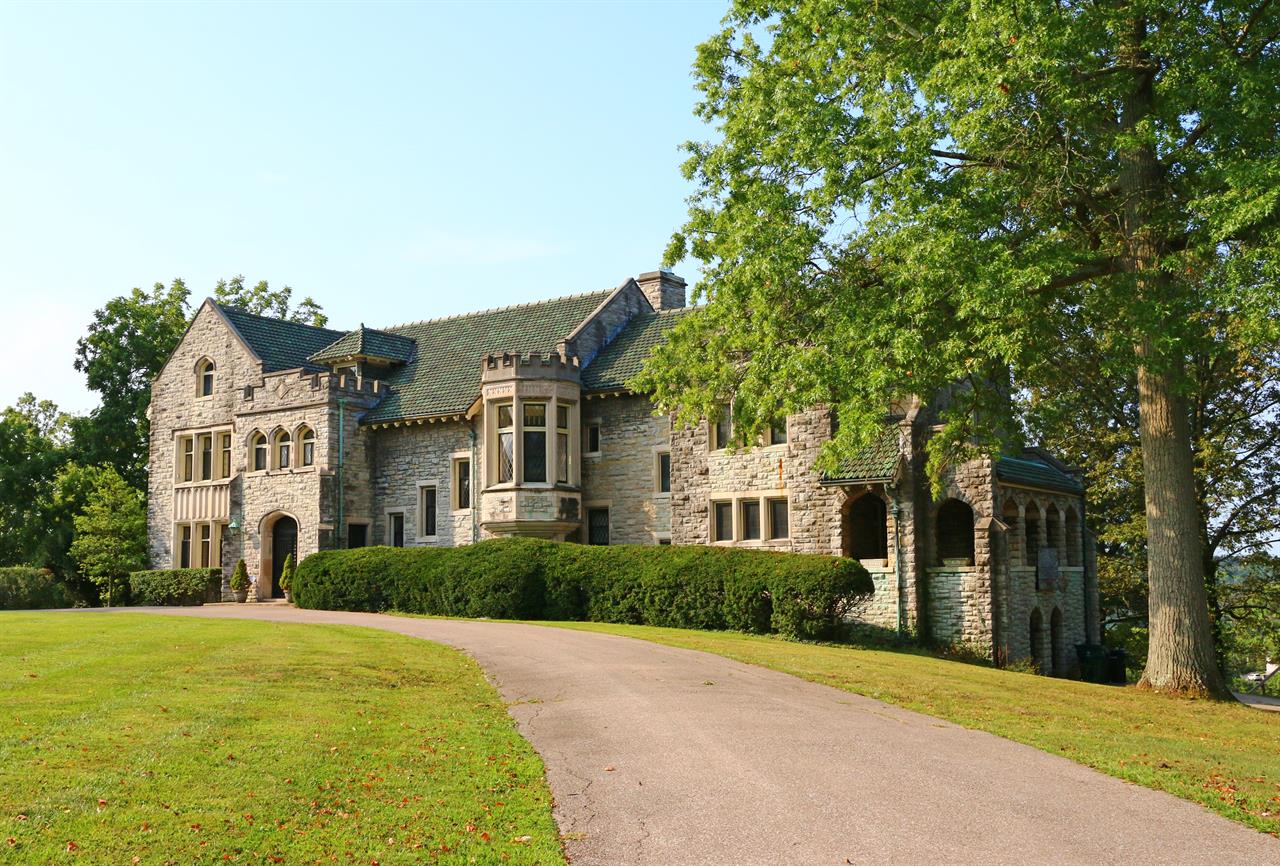 Cincinnati Luxury Homes and Cincinnati Luxury Real Estate Property