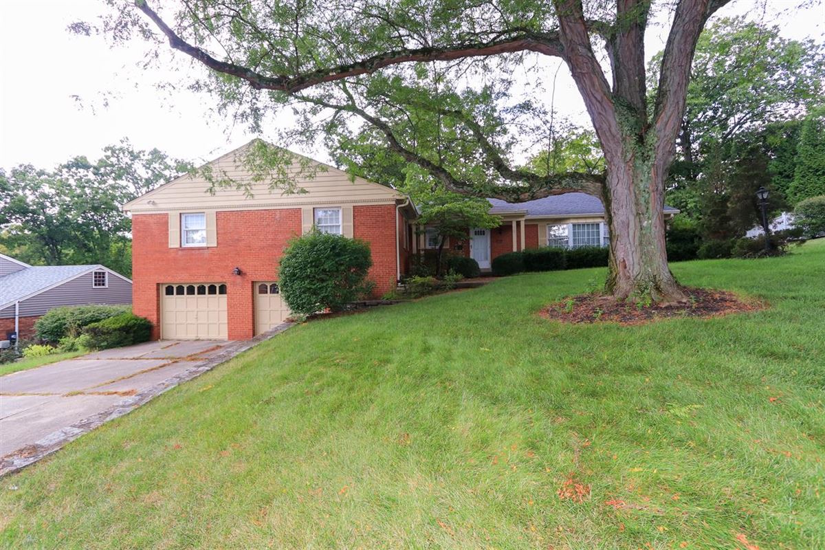 ONEACRE WOODED HOMESITE Ohio Luxury Homes Mansions For Sale