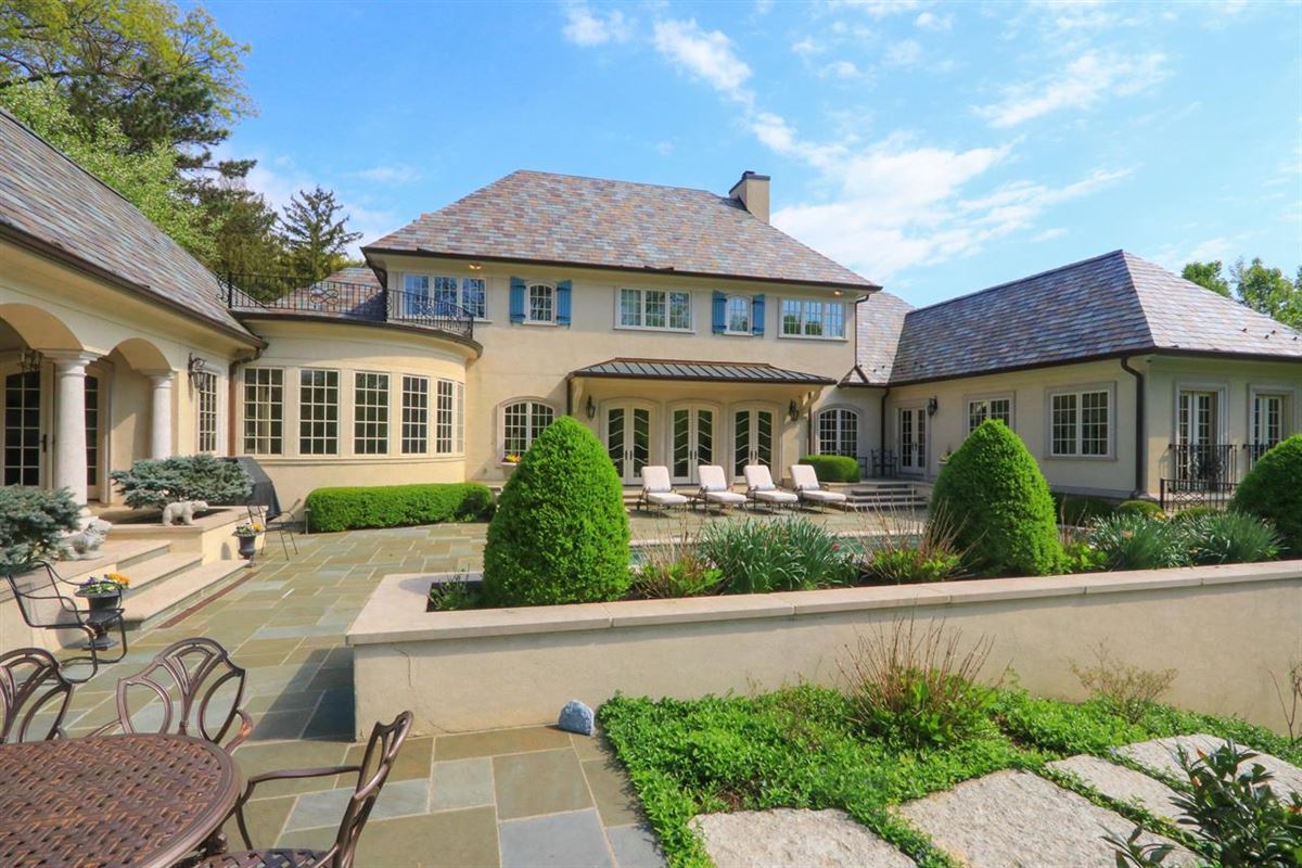A HYDE PARK JEWEL IN OHIO Ohio Luxury Homes Mansions For Sale