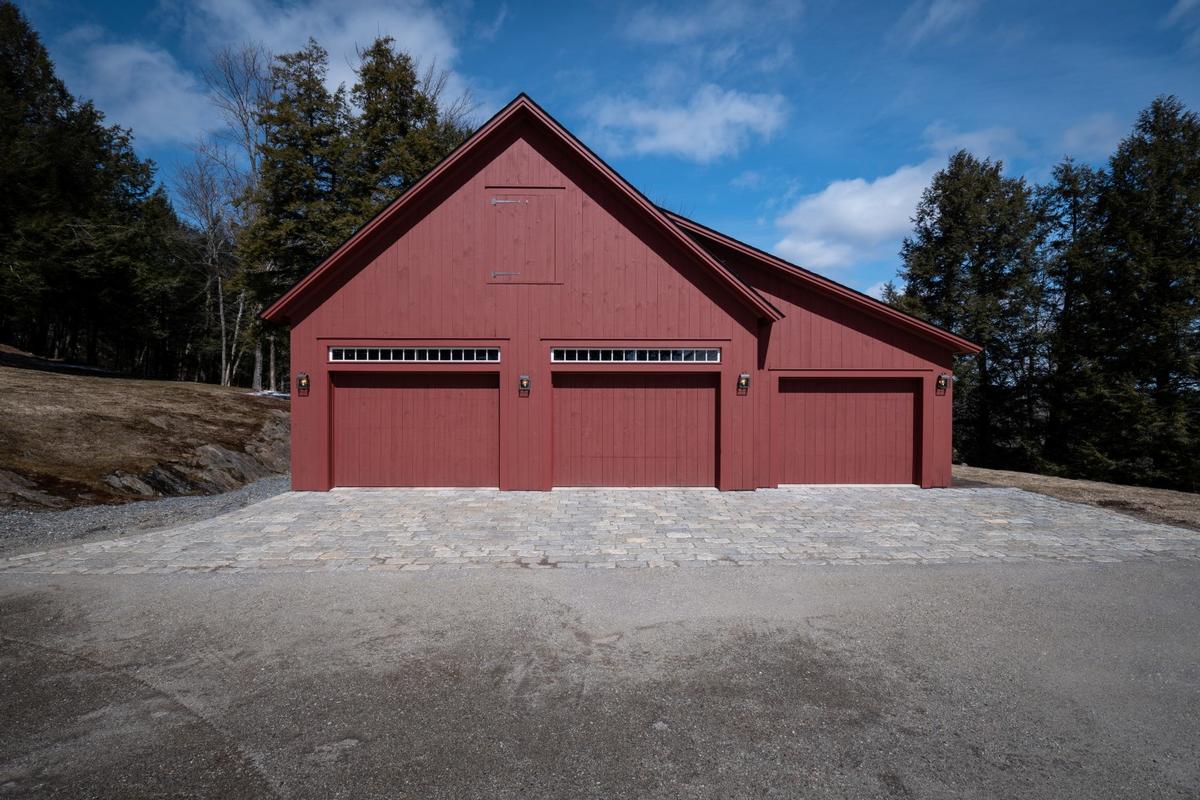 Picturesque Vermont Vernacular Home Vermont Luxury Homes