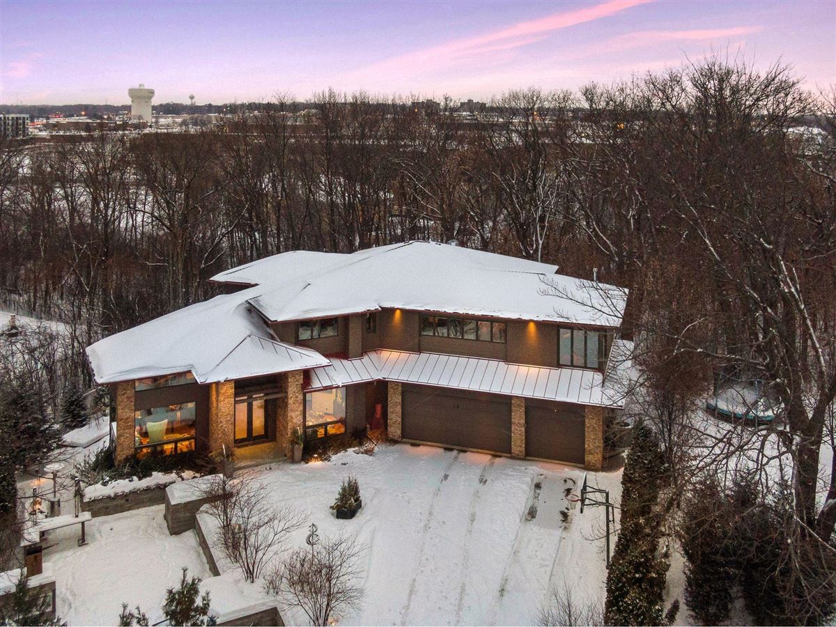 | Minnesota Luxury Homes | Mansions For Sale | Luxury Portfolio