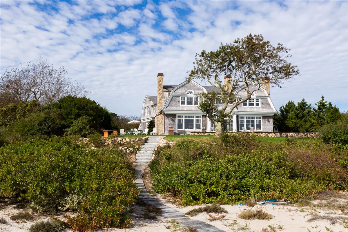 STEPS AWAY FROM DOWNTOWN CHATHAM Massachusetts Luxury Homes