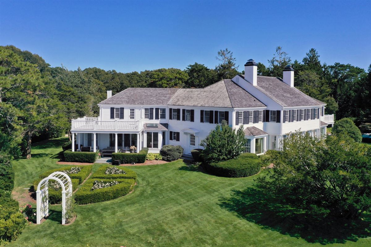 FARAWAY IN OYSTER HARBORS Massachusetts Luxury Homes Mansions For