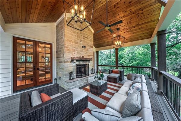 A Lovely And Charming Home Mansions For Sale