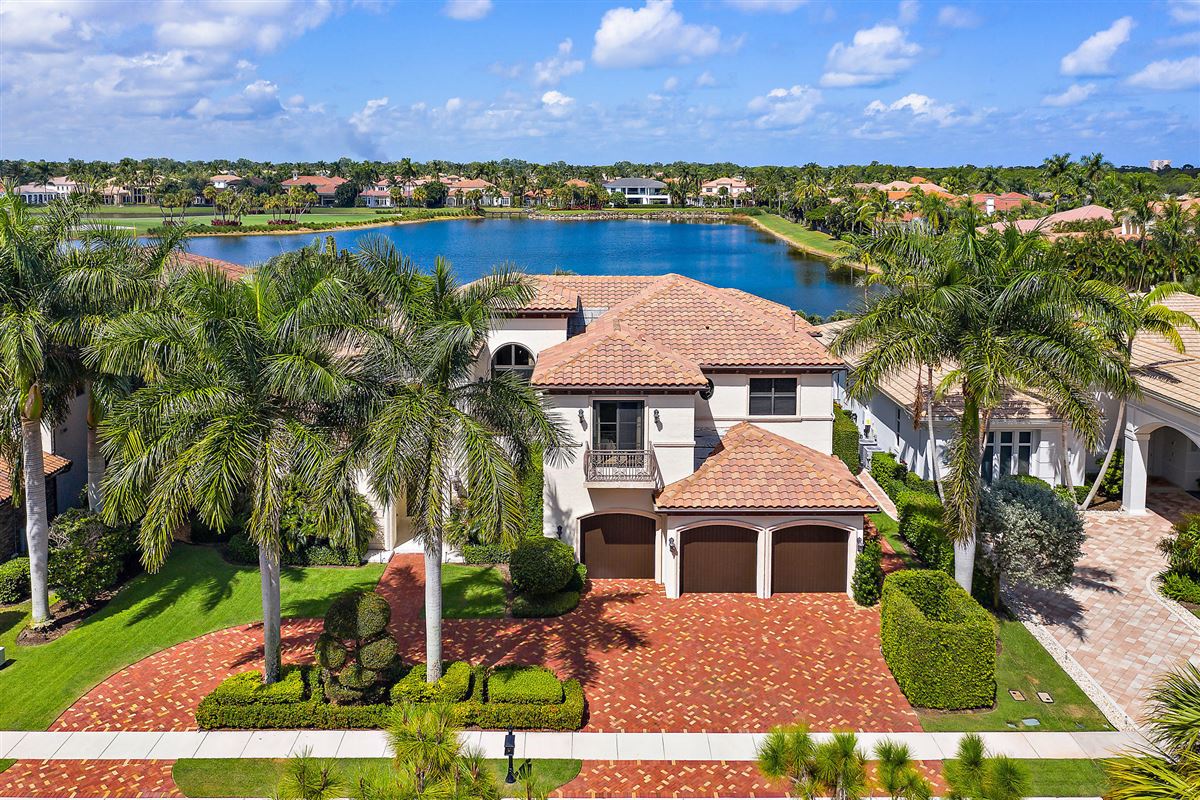 RECENTLY RENOVATED LAKEFRONT HOME Florida Luxury Homes Mansions For Sale Luxury Portfolio