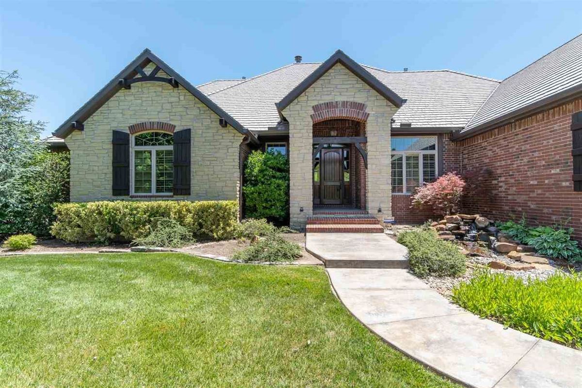  Kansas Luxury Homes Mansions For Sale Luxury Portfolio