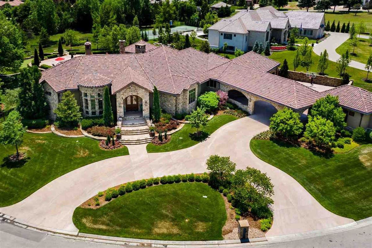 STUNNING ESTATE Kansas Luxury Homes Mansions For Sale Luxury
