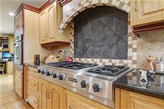 Mansions in 在某个地方的美丽家