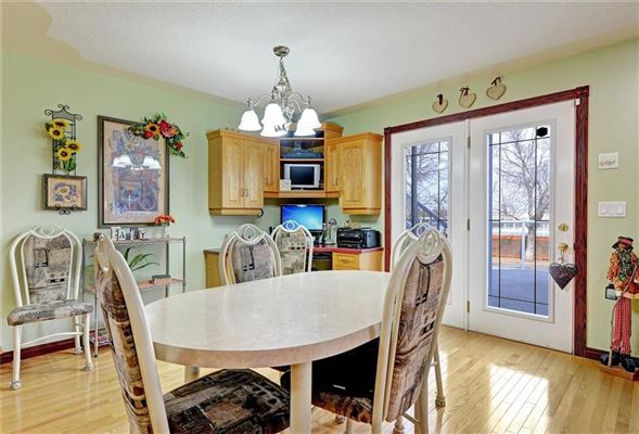 Luxury real estate 在某个地方的美丽家