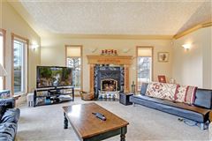 Luxury homes 在某个地方的美丽家