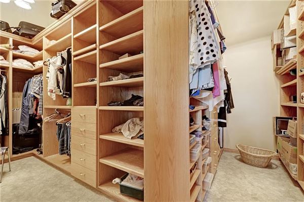 Luxury homes in 在某个地方的美丽家