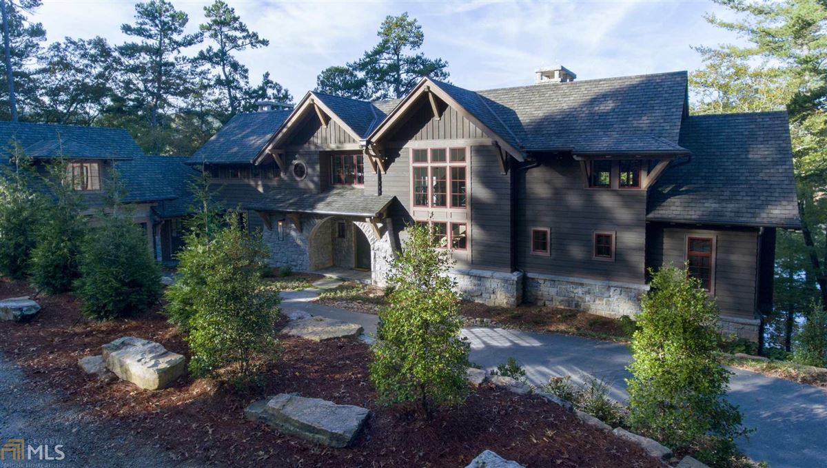EXPERTLY CRAFTED LAKE BURTON HOME Luxury Homes Mansions For