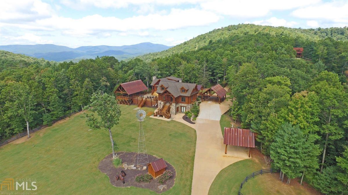 BISON RANCH TRANSFORMED INTO PARTY HAVEN Luxury Homes