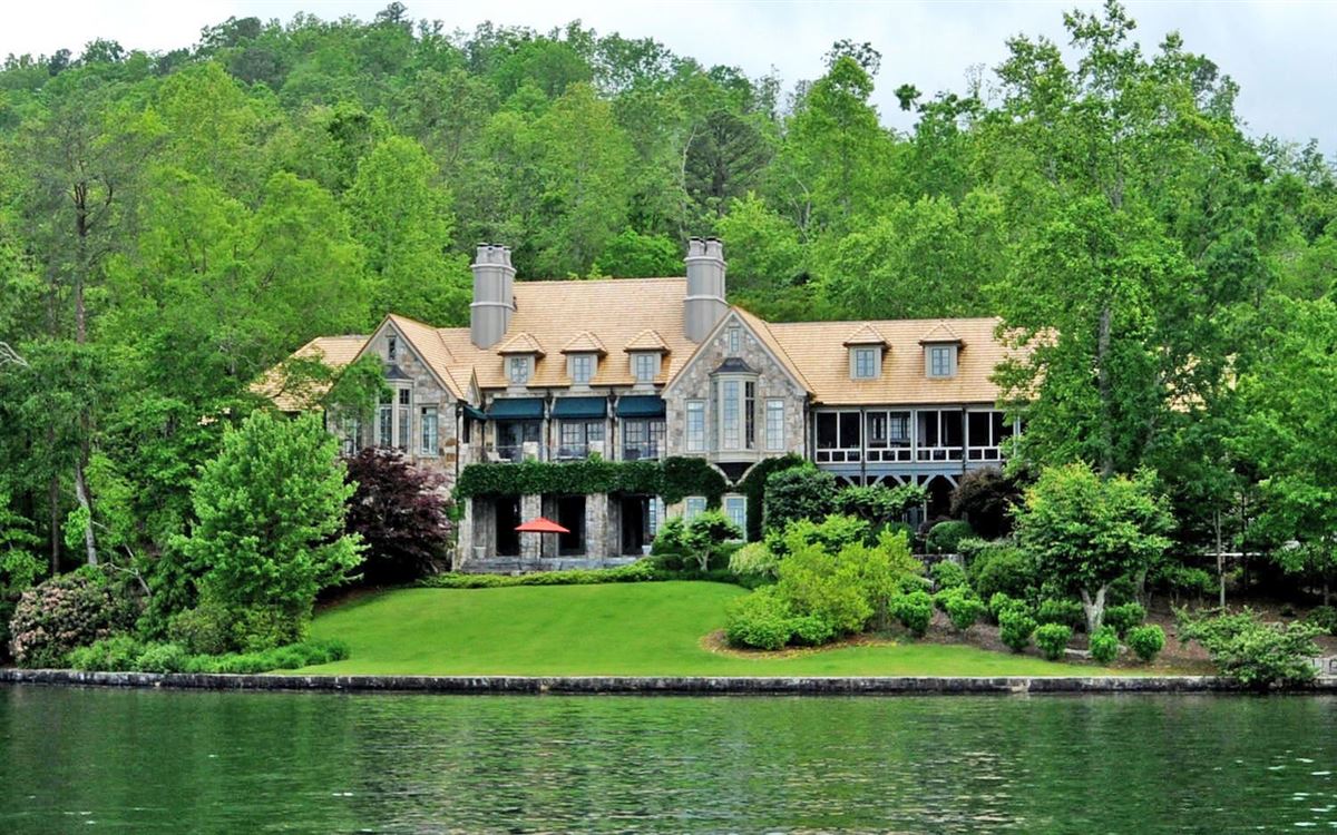 GRAND STONE MANOR ON LAKE BURTON Luxury Homes Mansions For