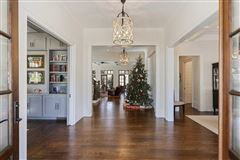 升级定制设计和构建的家庭 mansions