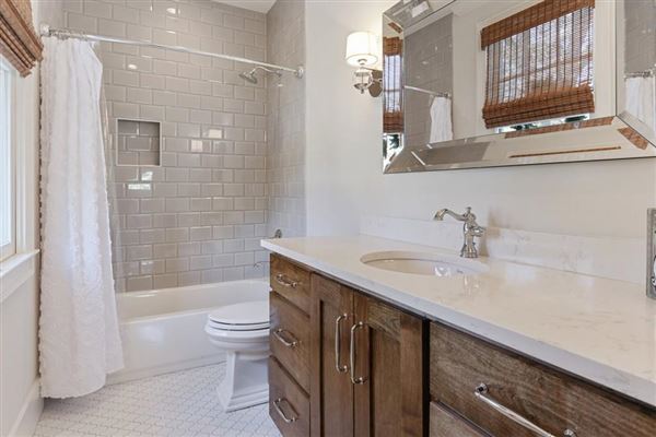 Luxury homes 升级定制设计和构建的家庭