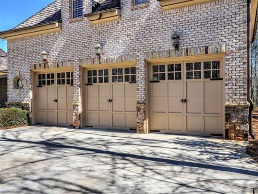 宏伟的五英亩封闭式庄园 luxury homes