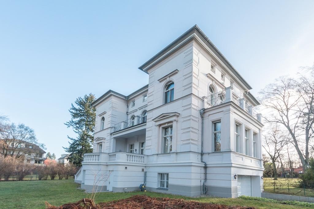 magnificent-wilhelminian-style-villa-near-berlin-germany-luxury-homes