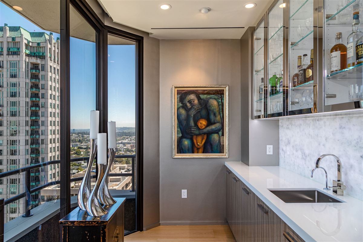 PENTHOUSE AT THE WILSHIRE HOUSE California Luxury Homes Mansions For Sale Luxury