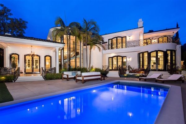 REMARKABLE SECLUSION IN BEVERLY HILLS | California Luxury Homes ...