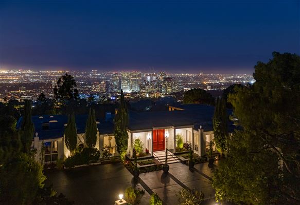 Mid Century Modern Oasis In Trousdale Estates California Luxury Homes