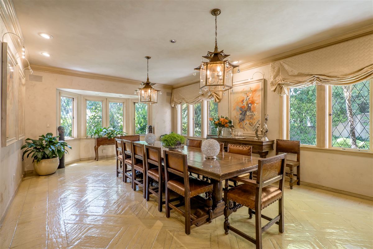 LANDMARK ESTATE IN THE HEART OF BEVERLY HILLS California Luxury Homes Mansions For Sale