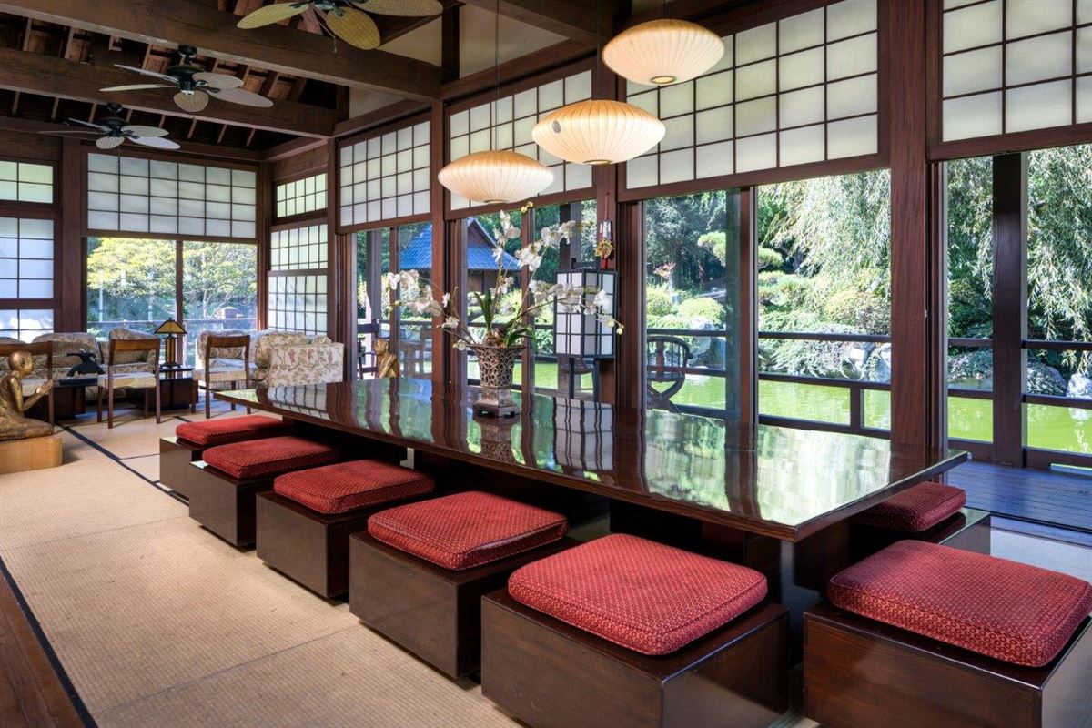 AN AUTHENTIC JAPANESE TEA HOUSE California Luxury Homes Mansions