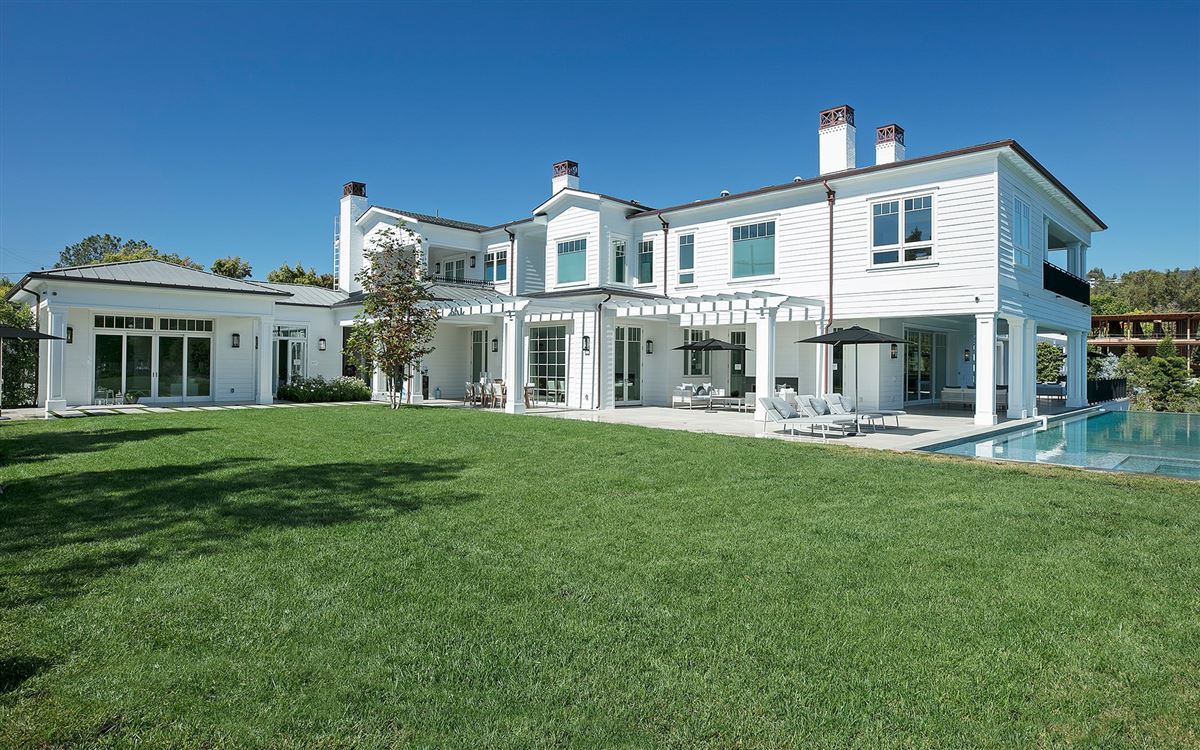 EXCLUSIVE EAST COAST TRADITIONAL ESTATE California Luxury Homes
