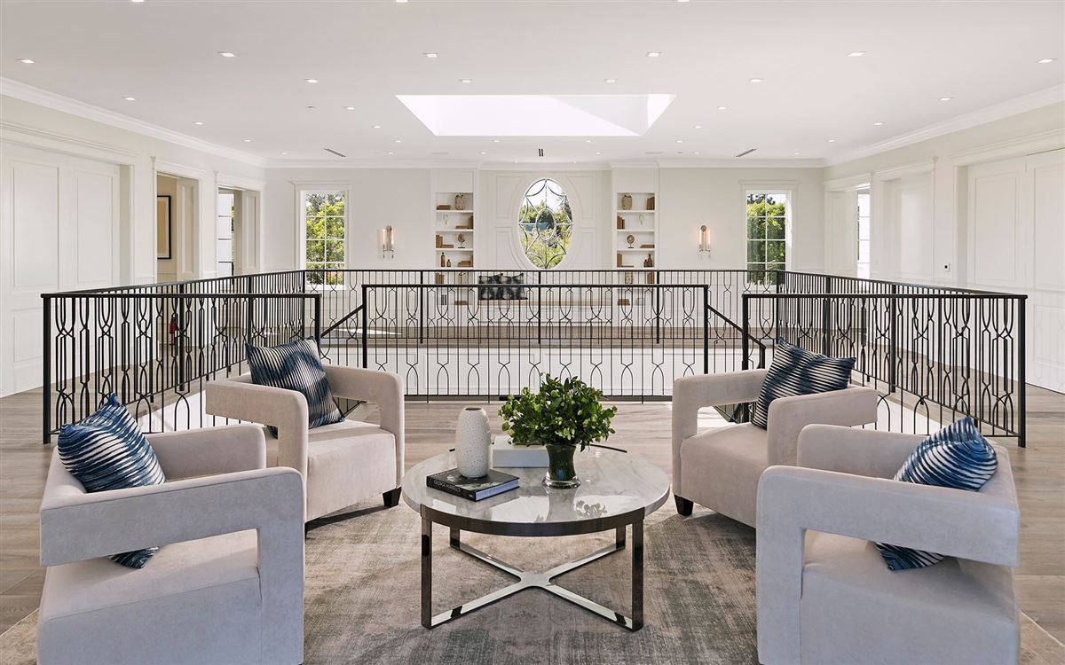 EXCLUSIVE EAST COAST TRADITIONAL ESTATE California Luxury Homes