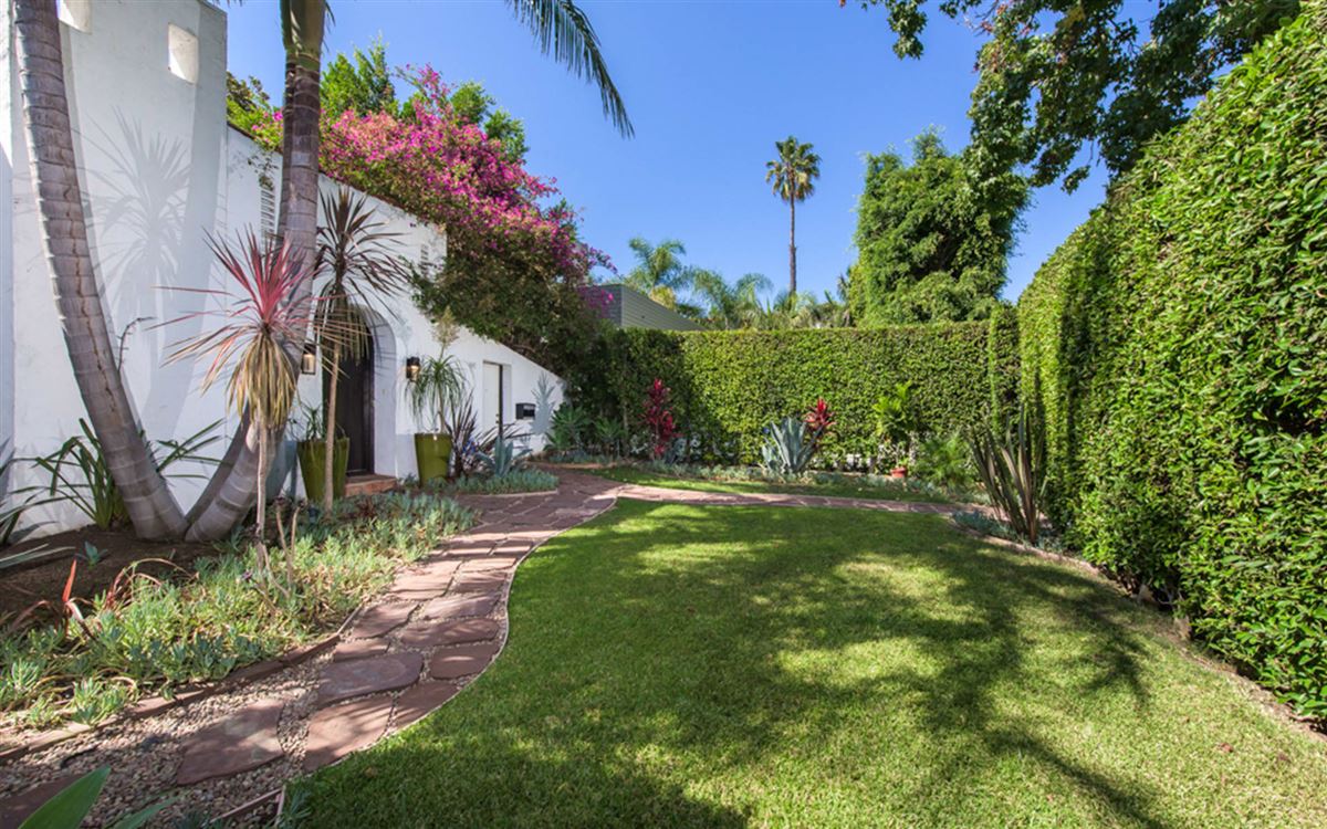 UPDATED MODERN SPANISH BUNGALOW California Luxury Homes Mansions