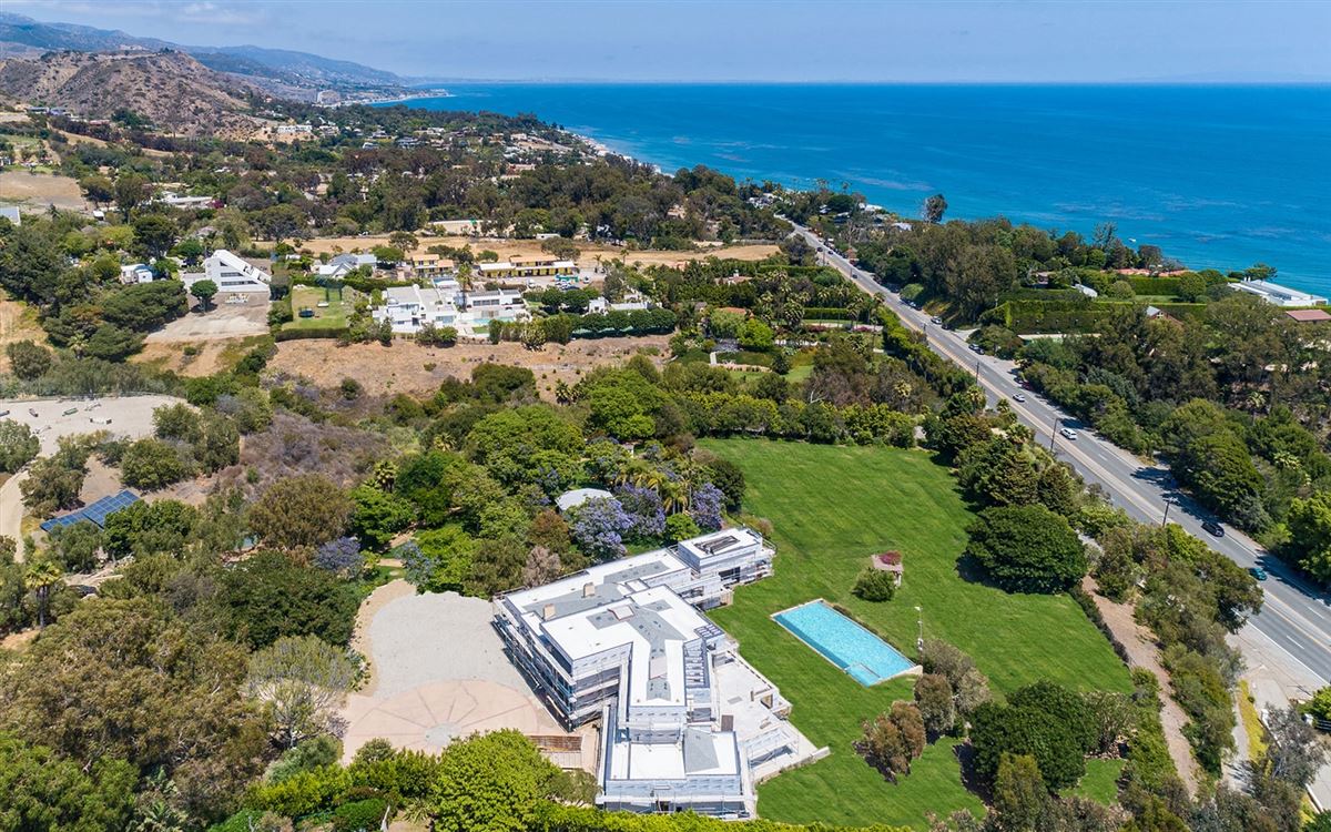 PACIFIC COAST HIGHWAY COMPOUND WITH ENDLESS OPPORTUNITIES | California ...