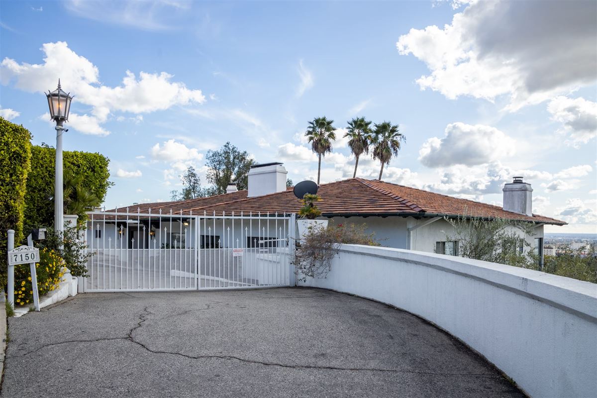 LEGENDARY PENNY MARSHALL ESTATE California Luxury Homes Mansions