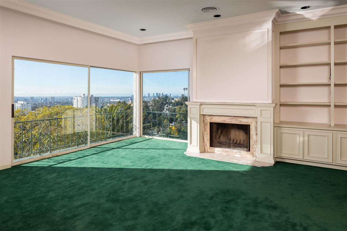 LEGENDARY PENNY MARSHALL ESTATE California Luxury Homes Mansions