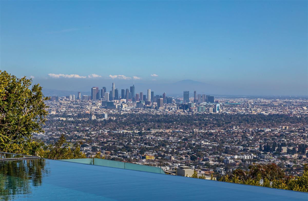 EPIC VIEWS OVER ENTIRE LA BASIN | California Luxury Homes | Mansions ...