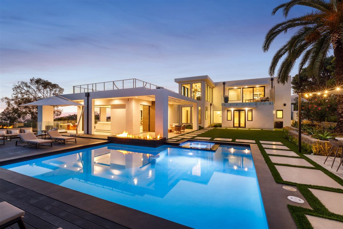 FINEST NEWLY-FINISHED ESTATE IN MALIBU PARK | California Luxury Homes ...