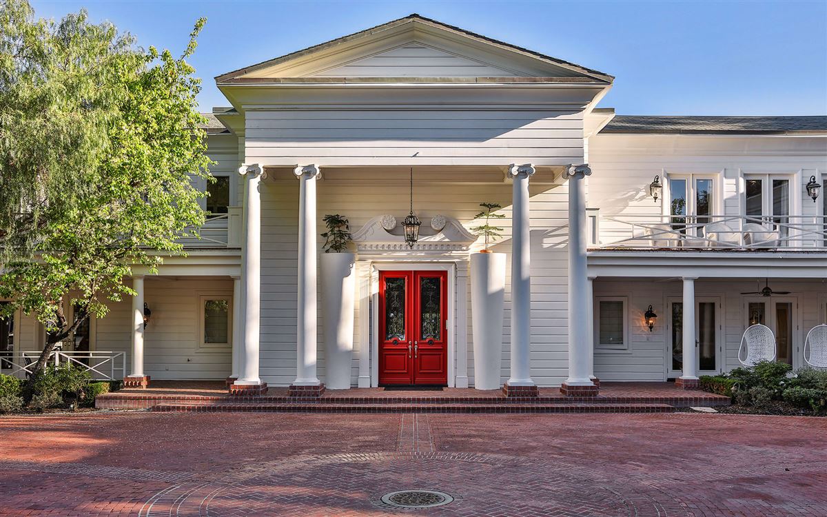 MAISON DU SOLEIL California Luxury Homes Mansions For Sale Luxury Portfolio MAISON DU SOLEIL California Luxury Homes Mansions For Sale Luxury Portfolio