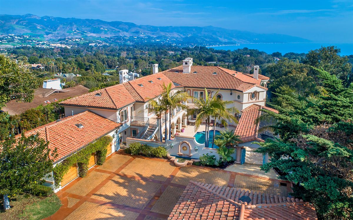 SENSATIONAL PROPERTY ON COVETED POINT DUME California Luxury Homes